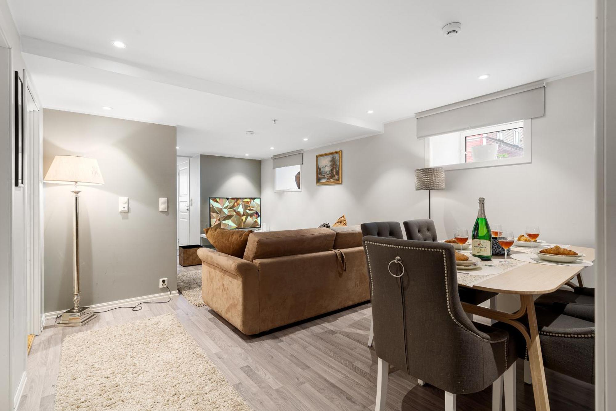 Solsiden Modern Stay: King Beds, Private Entry Тронхейм Экстерьер фото